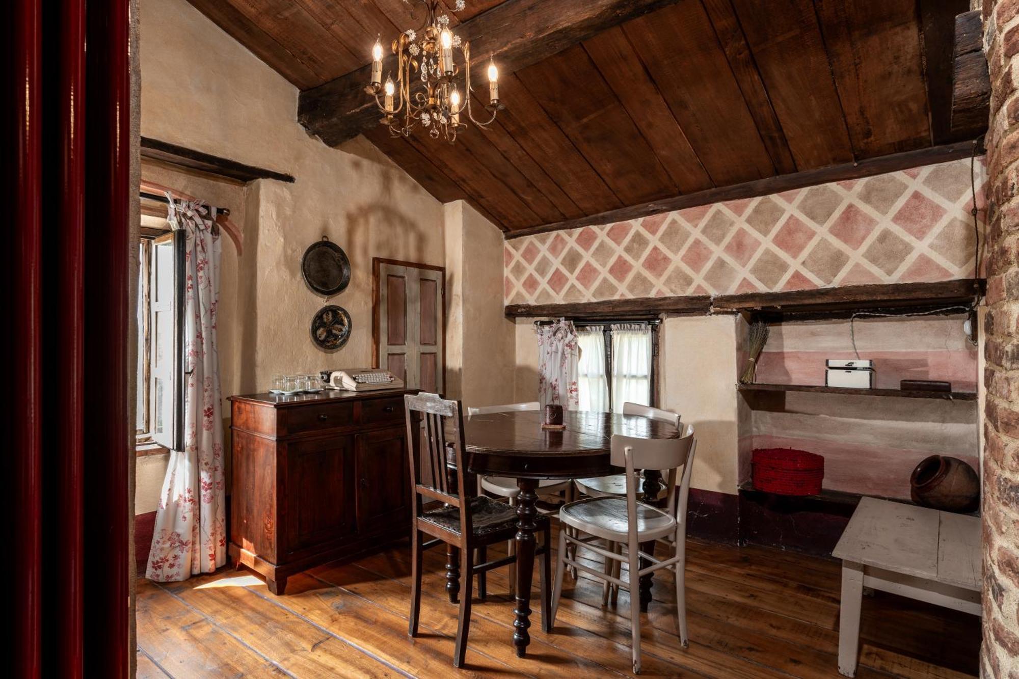 Borgo Casa Scaparone Villa Alba  Buitenkant foto