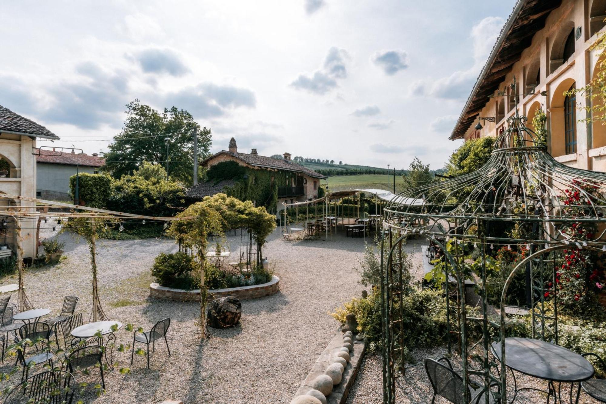 Borgo Casa Scaparone Villa Alba  Buitenkant foto