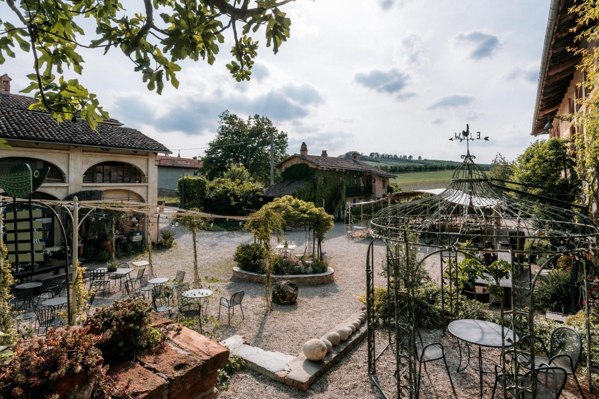 Borgo Casa Scaparone Villa Alba  Buitenkant foto