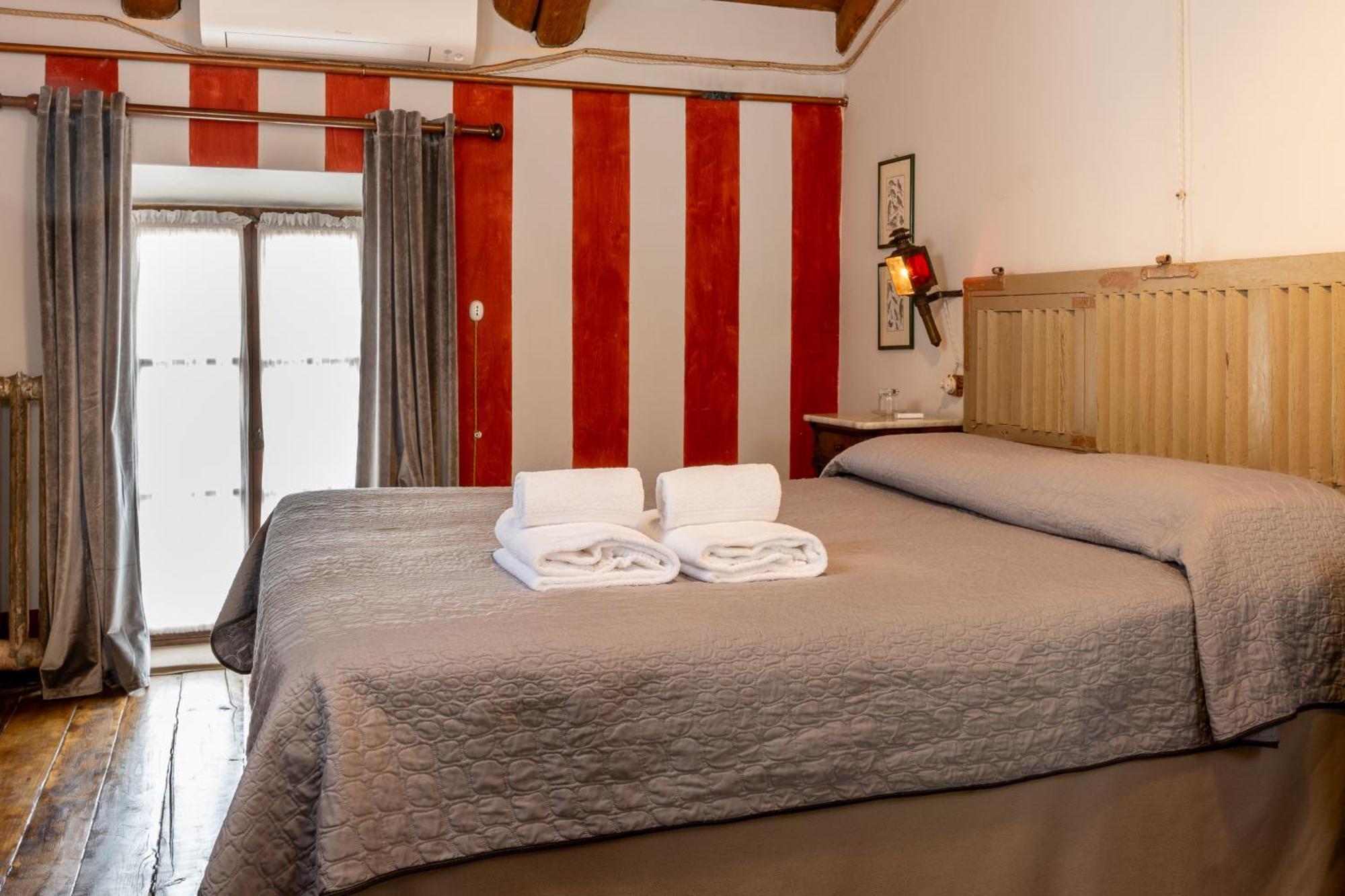 Borgo Casa Scaparone Villa Alba  Buitenkant foto