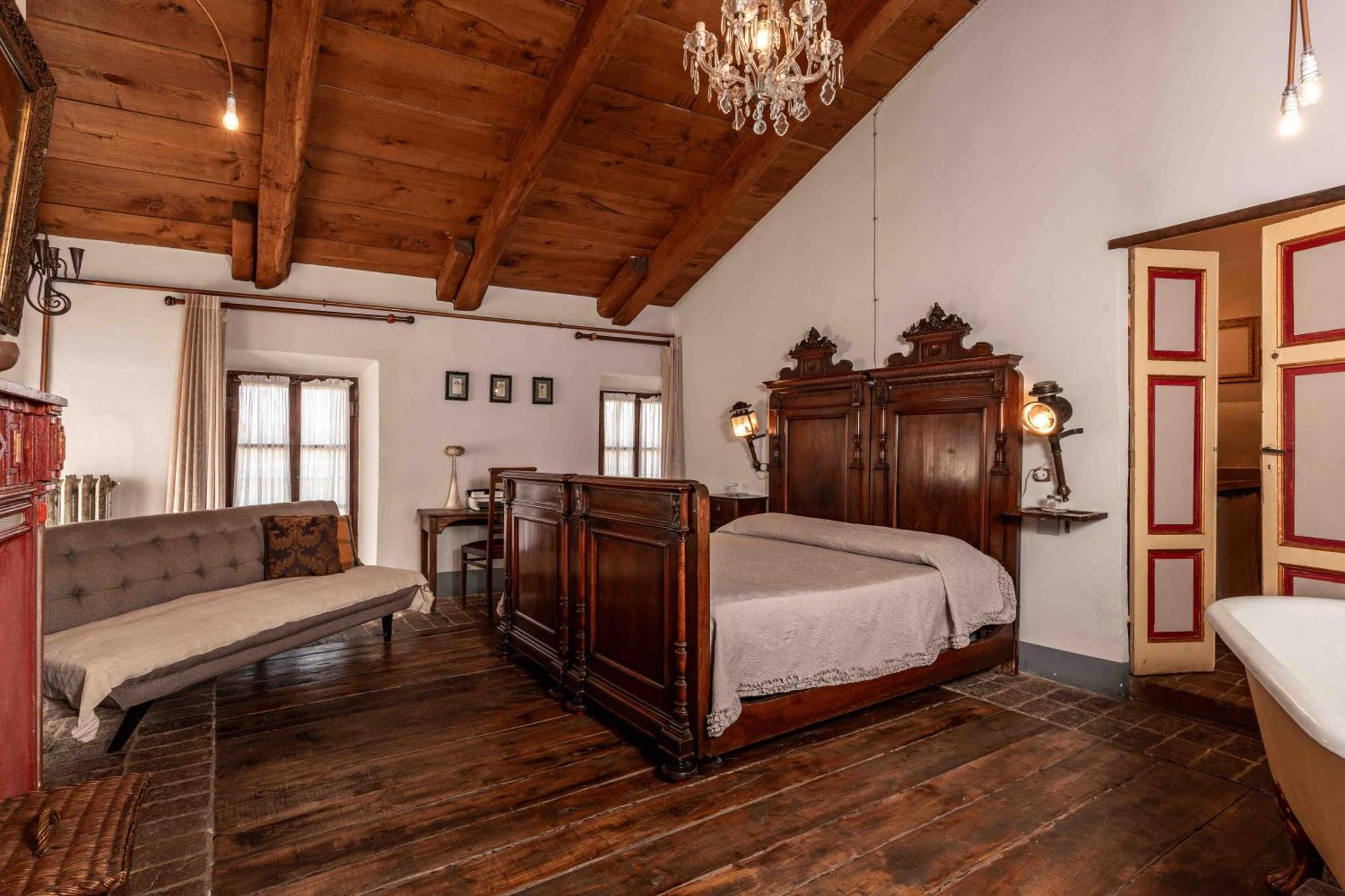 Borgo Casa Scaparone Villa Alba  Buitenkant foto